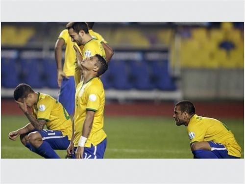 Registro da publicação: A Seleção Brasileira na encruzilhada histórica